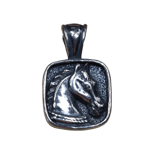 Horse Head (Right) Pendant in Sterling Silver